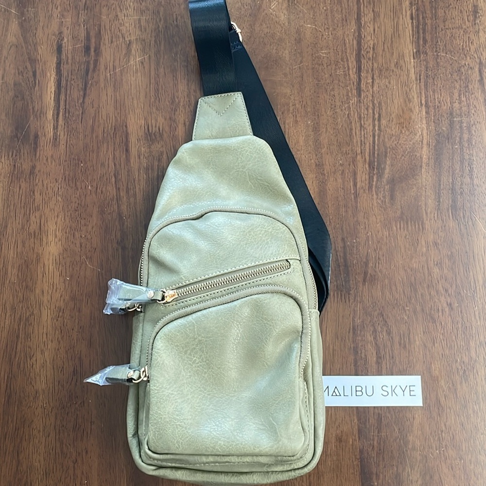 Malibu skye Cross body purse
